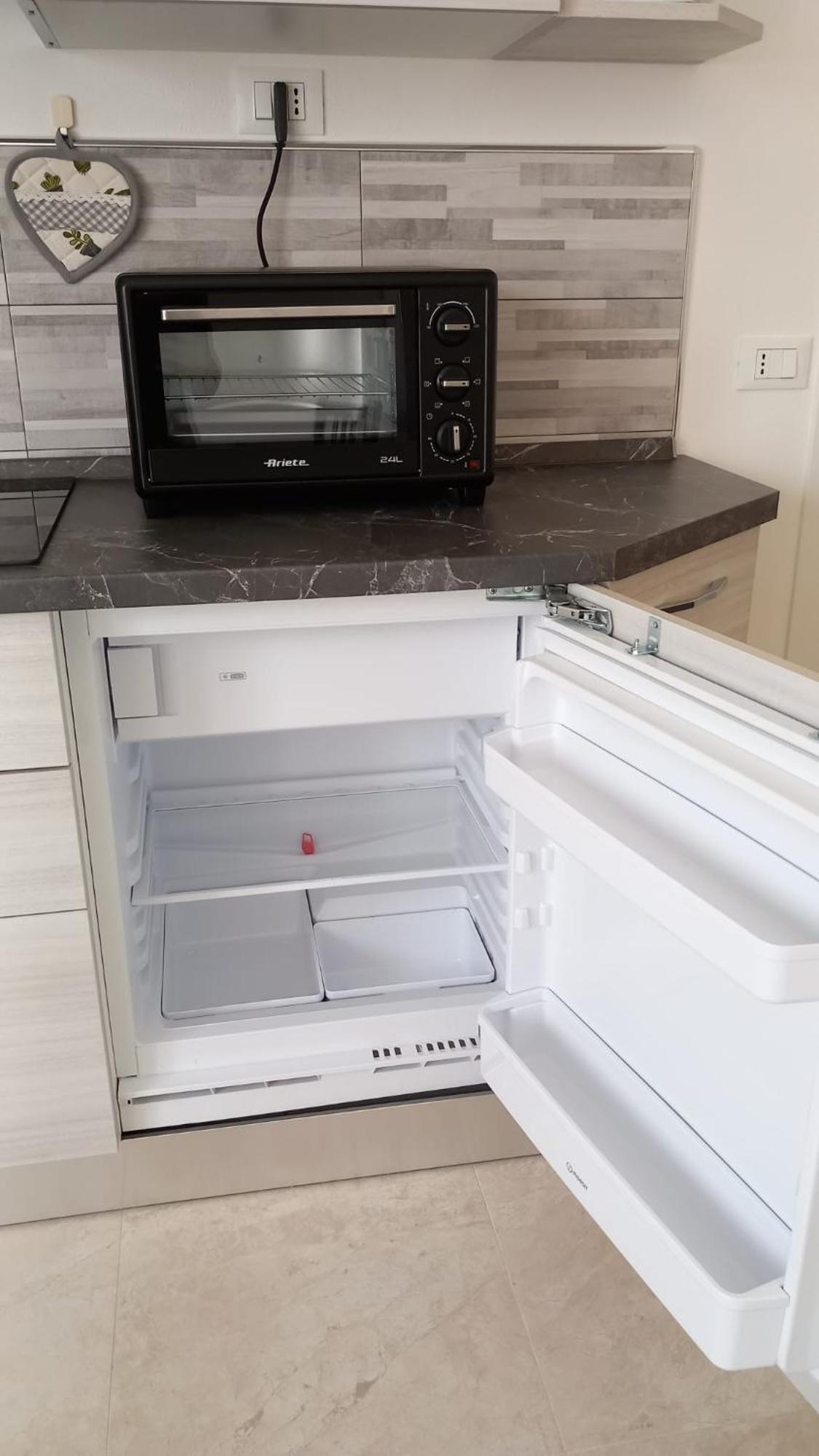 Casa Luce Apartment Marina di Massa Ngoại thất bức ảnh